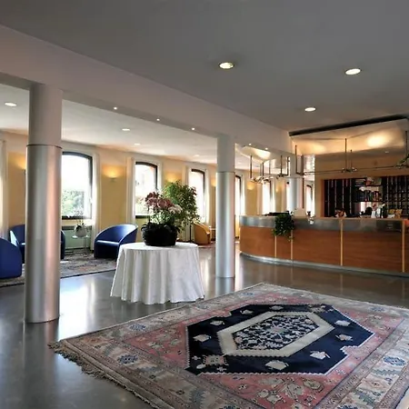 费兰达酒店 齐塔德拉